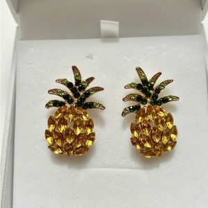 Pineapple crystal stud Earrings